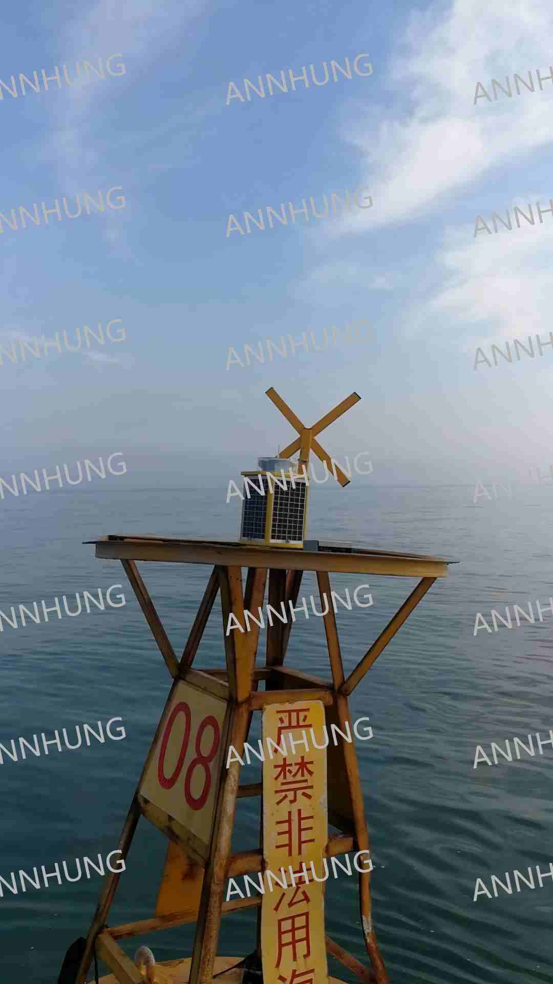 последний случай компании о Project Case Display of AH-ML-S7 LED Solar Powered Marine Lantern on Offshore Navigation Buoy 